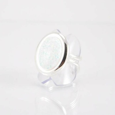 Bague fini argent et opale blanche imit.