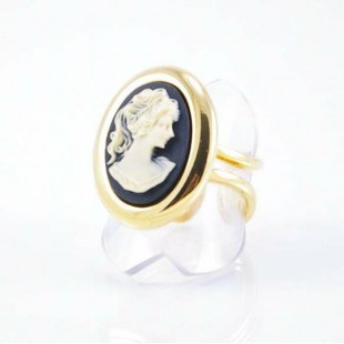 Bague fini or et camée noir et ivoire
