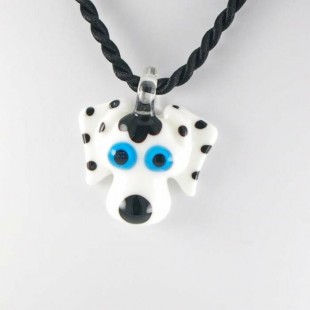 Dalmatien en verre avec cordon tressé