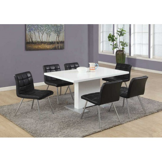 Ensemble table et six chaises I1090-I1073-I1073-I1073