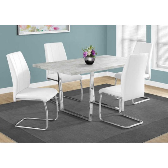 Ensemble table et quatre chaises I1119-I1075-I1075