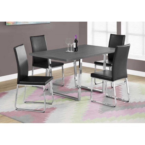 Ensemble table et quatre chaises I1120-I1092-I1092