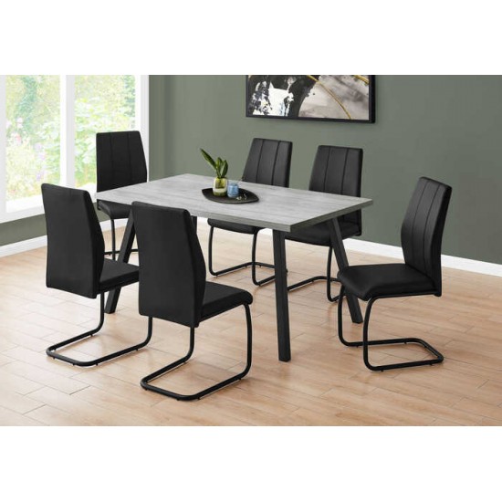 Ensemble table et six chaises I1136-I1123-I1123-I1123