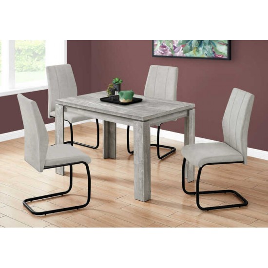 Ensemble table et quatre chaises I1164-I1113-I1113