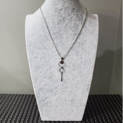 Collier court avec pendentif ANNEAU en Acier inoxydable