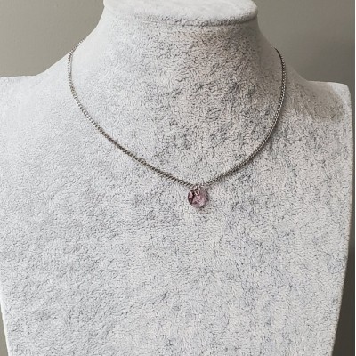 Collier MOIS DE NAISSANCE avec petit COEUR SWAROVSKI  