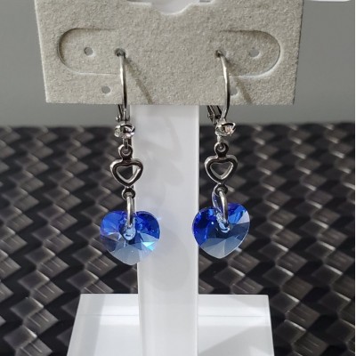 Boucles d'oreilles MOIS DE NAISSANCE avec COEUR SWAROVSKI  