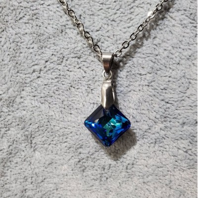 Collier court  CARRÉ SWAROVSKI  Bleu Malibu