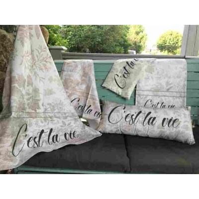  Chemin de Table  100 % Cotton C'est La Vie  