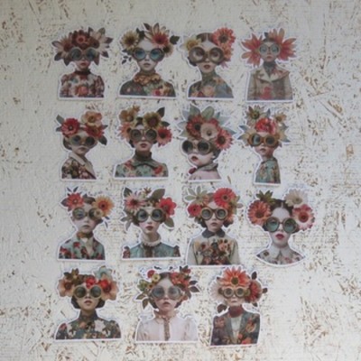 12ATC0425- Mini personnages fleurit