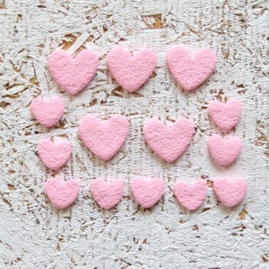 7AO25Fimo- coeur rose pâle (texture sable)