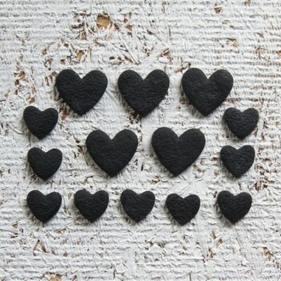 15AO25Fimo- Coeur noir (Texture sable)