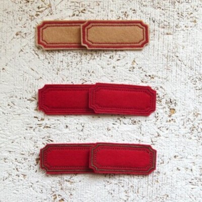 5SEPT25Br- Étiquettes brodées rouge et kraft