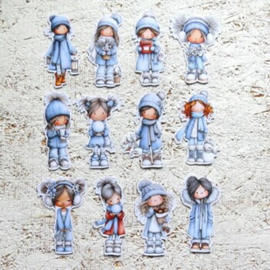 8NOV25ATC- Fillette bleue 8NOV25ATC- Fillette bleue