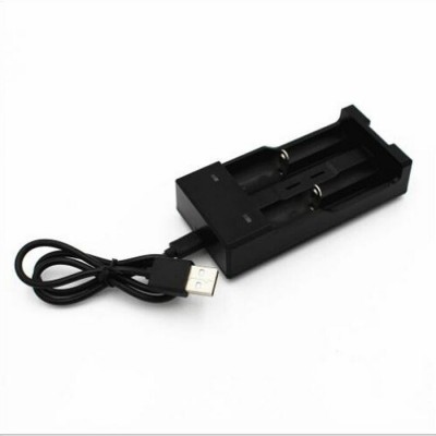 Smart Battery Charger for 18650 Rechargeable Li-Ion Battery USB Universal