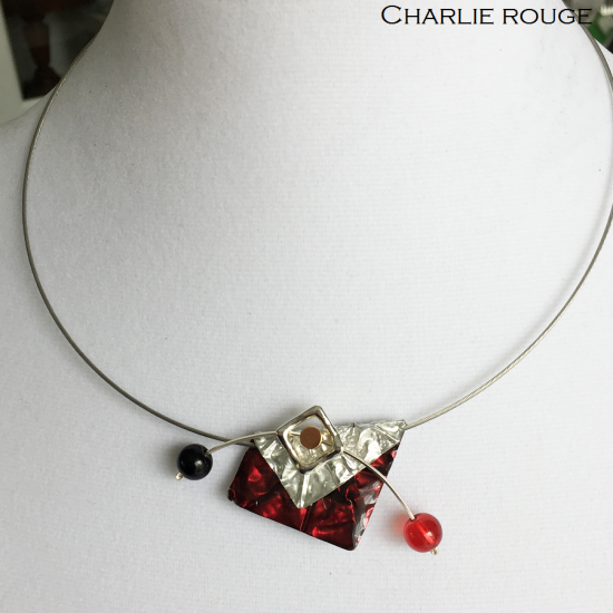Collier Charlie rouge