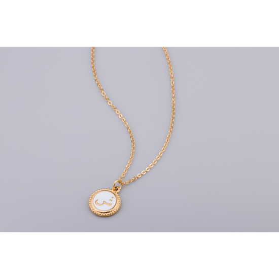 	Pendentif doré avec insertion d'un médaillon en...