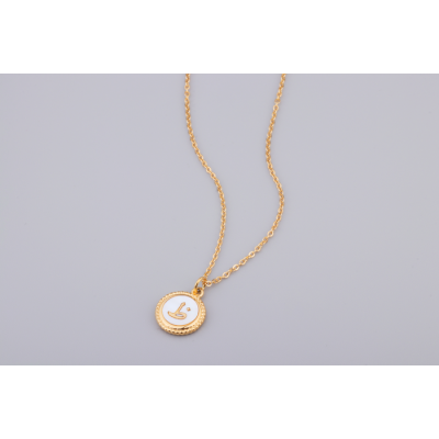 Pendentif doré avec insertion d'un médaillon en...