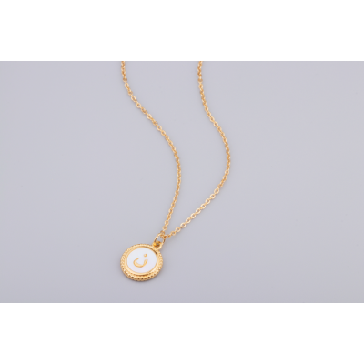 Pendentif doré avec insertion d'un médaillon en...