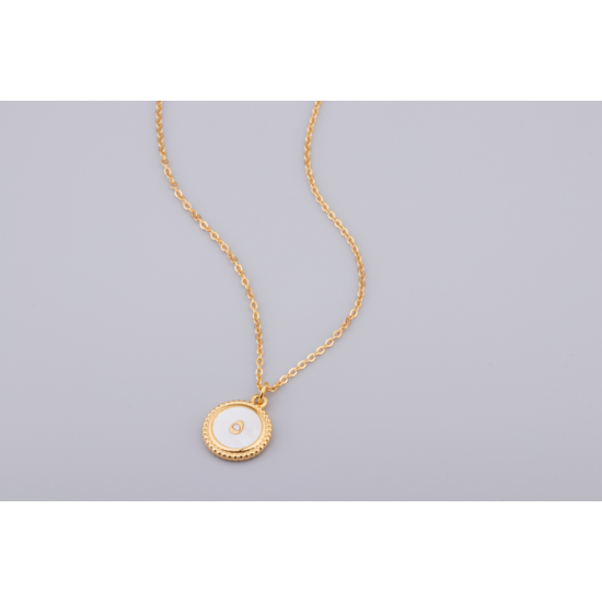 Pendentif doré avec insertion d'un médaillon en... Pendentif doré avec insertion d'un médaillon en...