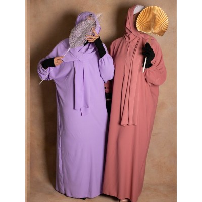 Abaya de prière voile integré rose en soie de medine