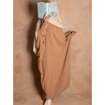 Abaya couleur camel manches serrées en soie de...