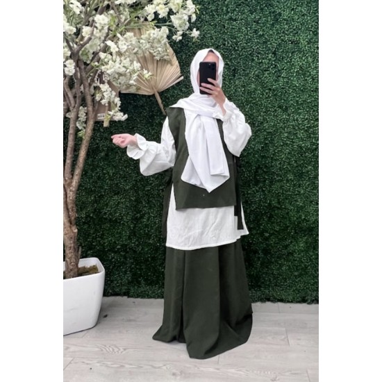 Ensemble 3 pieces jupe et chemise kaki Ensemble 3 pieces jupe et chemise kaki