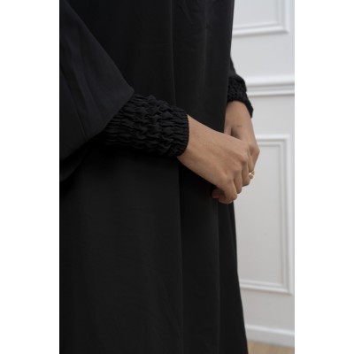 Abaya noir   manches serrées en soie de medine