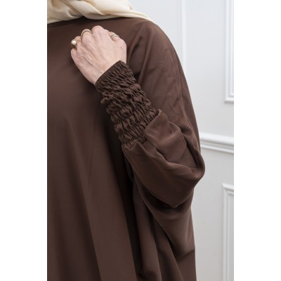 Abaya couleur marron foncé manches serrées en soie de medine