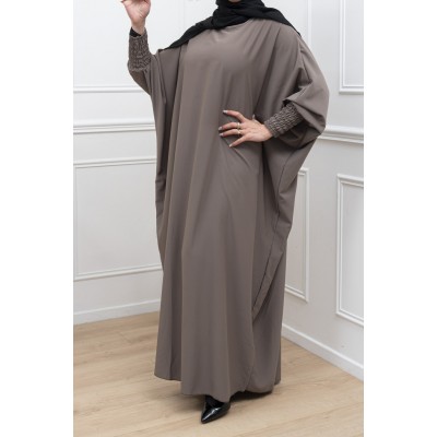 Abaya couleur taupe manches serrées en soie de medine