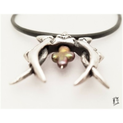 Pendentif  #686cc