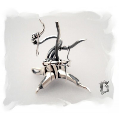 Bague unique sur socle P-02