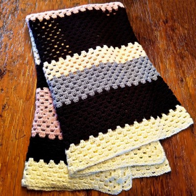 COUVERTURE CROCHETÉE VINTAGE