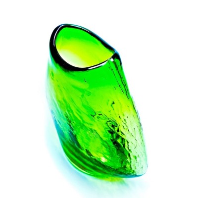 VASE EN VERRE SOUFFLÉ VERT 