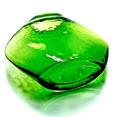 VASE EN VERRE SOUFFLÉ VERT 