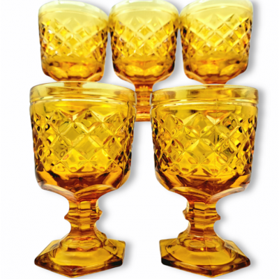 VERRES SUR PIED • AMBER PRESSED GLASS WINE
