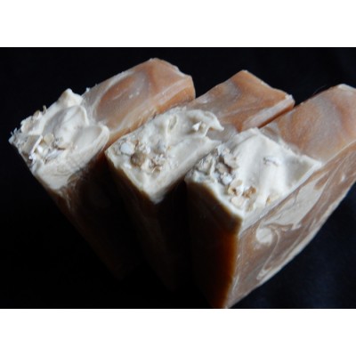 Savon Avoine, miel et amandes