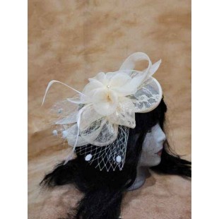 Coiffe dentelle