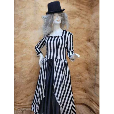 Robe 1900 rayée