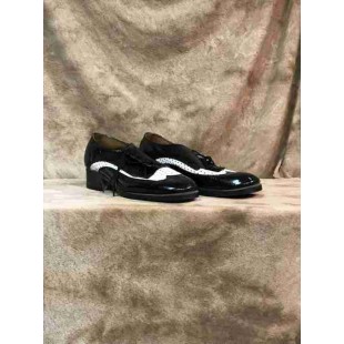 Soulier noir et blanc