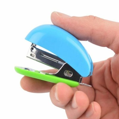 Mini Agrafeuse + Agrafes (Option de Sélection)