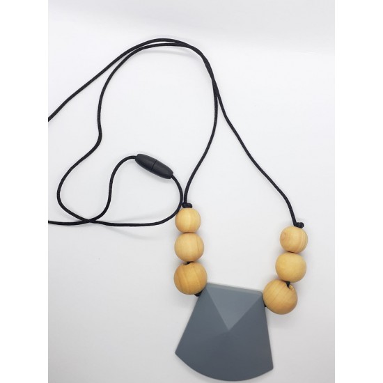 Collier adulte gris avec billes de bois