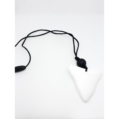 Collier adulte Dent de requin
