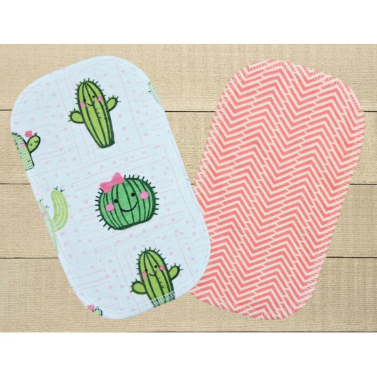 Lingettes hygiéniques: cactus mignon revers chevrons rose