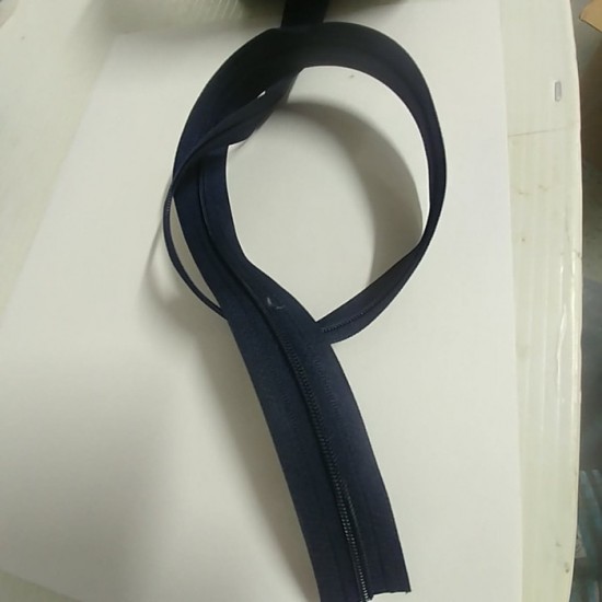 Fermeture à glissière - zipper - chaine - marine