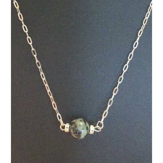 Chaîne et pendentif  livraison gratuite inscrire...