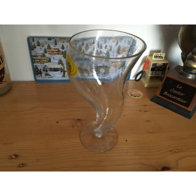 Verre Tornade