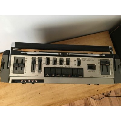 Radio cassette portatif