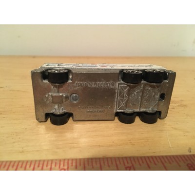 Ensemble de trois autobus