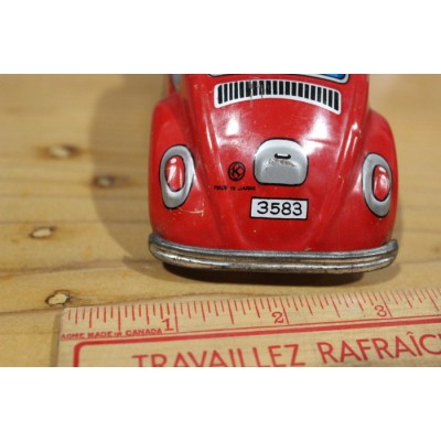 Voiture de pompier en tôle